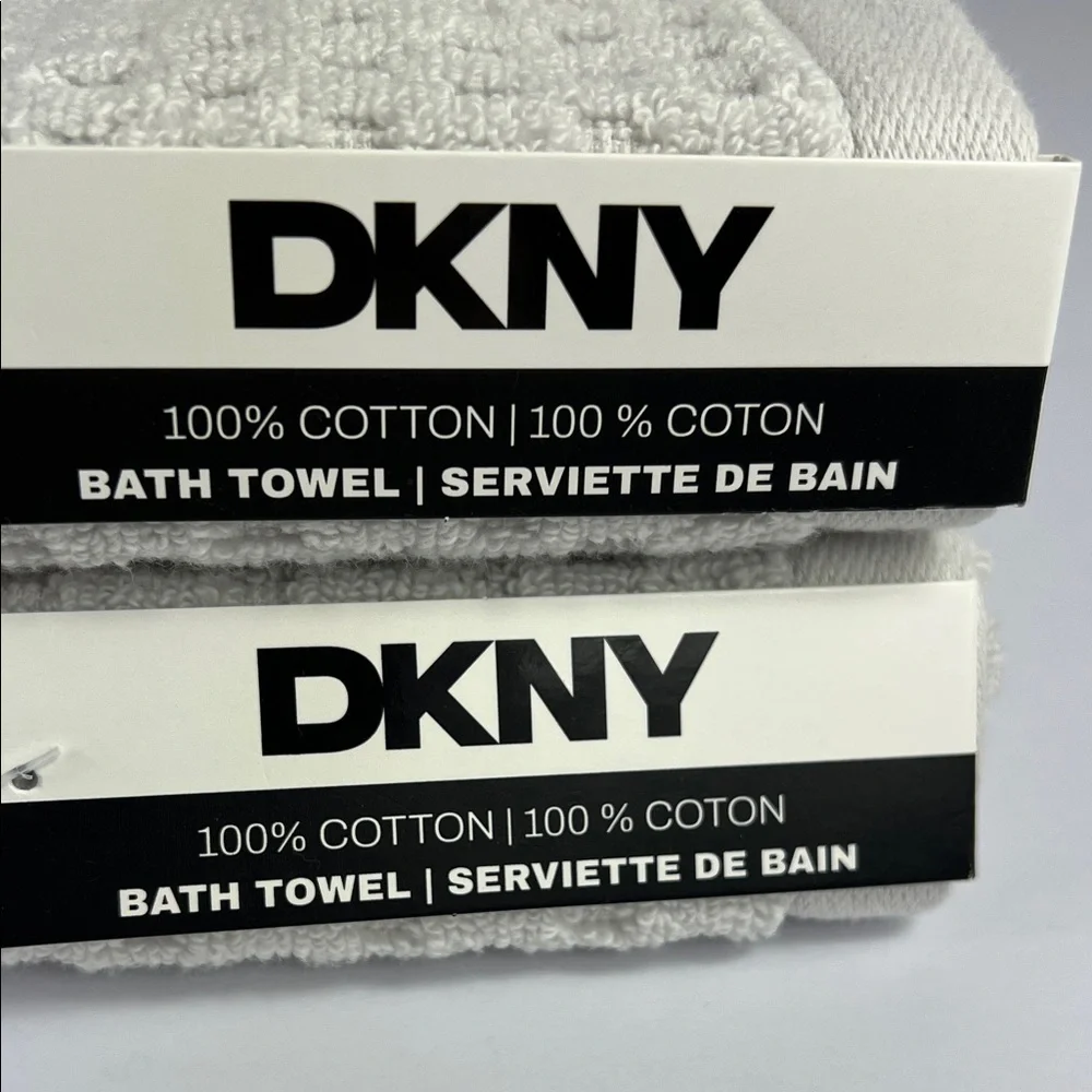 DKNY Bath Towels Light Gray Waffle Weave Textured 100% Cotton Set of 2 NEW